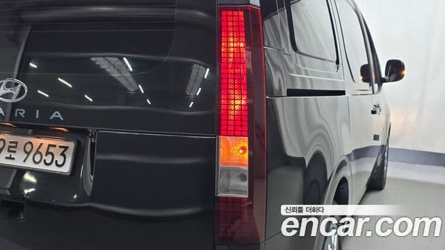 Hyundai Staria 2023 — Photo 29/30