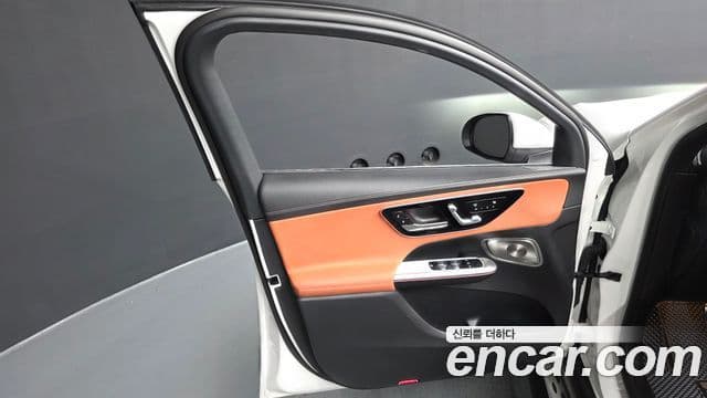 Mercedes-Benz GLC-Class 2025 — Şəkil 31/40