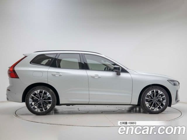 Volvo XC60 2025 — Şəkil 18/19