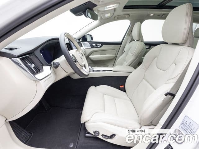 Volvo XC60 2025 — Şəkil 15/19