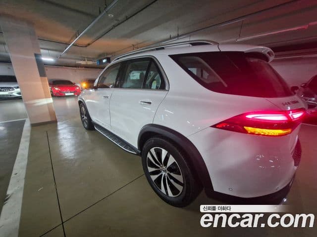 Mercedes-Benz GLE-Class 2026 — Фото 2/6