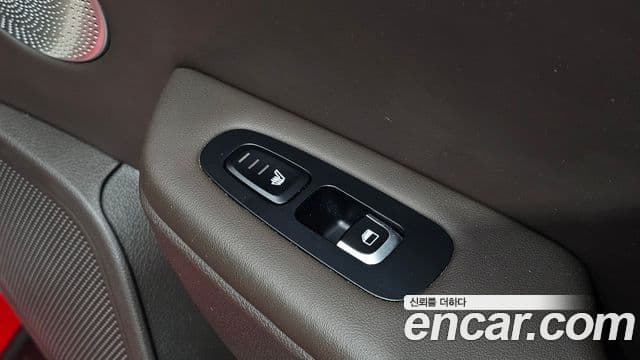 Kia Stinger 2019 — Фото 17/20