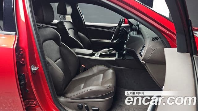Kia Stinger 2019 — Şəkil 18/30