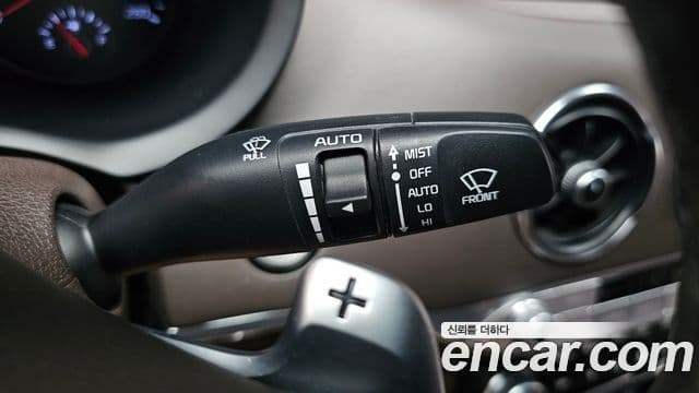 Kia Stinger 2019 — Şəkil 12/30