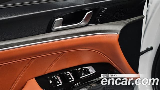 Kia K5 2025 — Photo 8/31