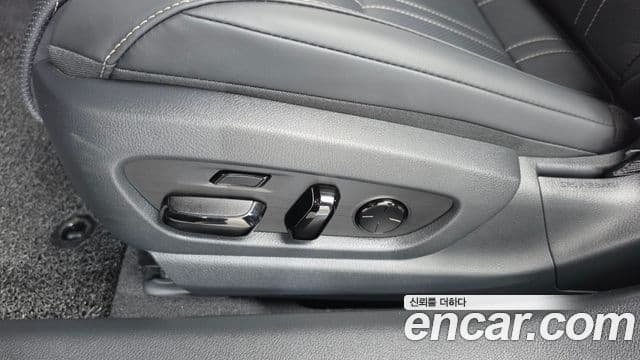 Lexus ES300h 2024 — Photo 5/38