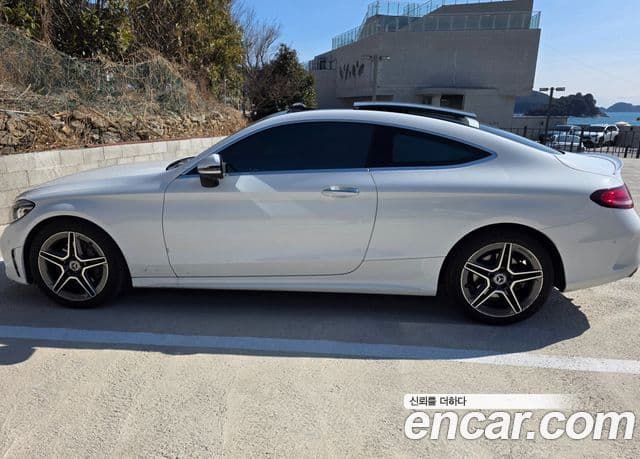 Mercedes-Benz C-Class 2022 — Фото 2/16