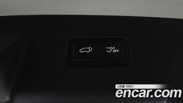 Kia Carnival 2021 — Фото 18/20