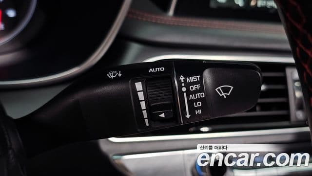Genesis G70 2018 — ფოტო 8/34