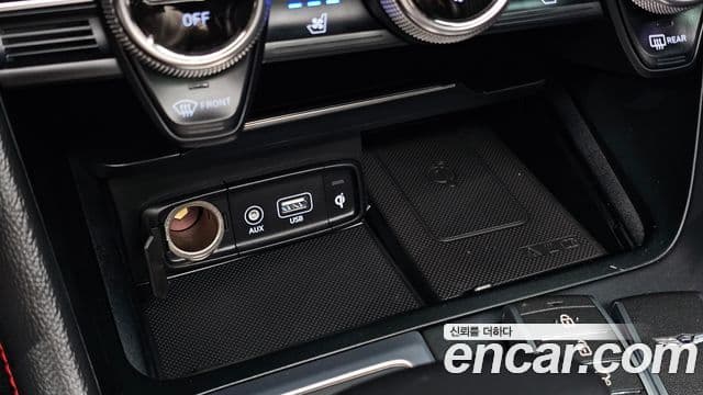 Genesis G70 2018 — ფოტო 20/34