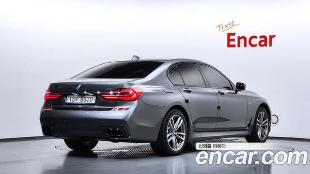 BMW 7 Series 2018 — Фото 2/20