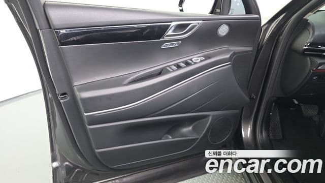 Genesis GV80 2024 — Photo 18/31