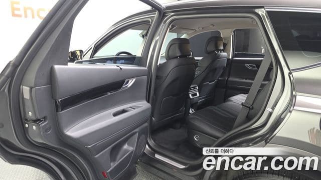 Genesis GV80 2024 — Photo 14/31