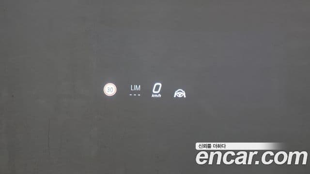 Mercedes-Benz CLE-Class 2025 — Photo 18/31
