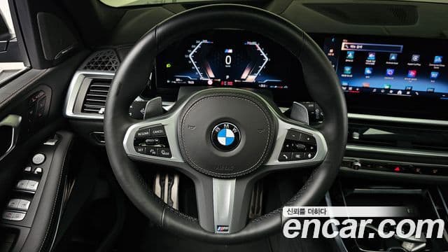 BMW X7 2024 — Фото 13/20