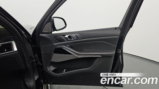 BMW X7 2024 — Photo 43/46