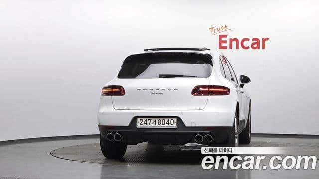 Porsche Macan 2018 — Фото 4/20