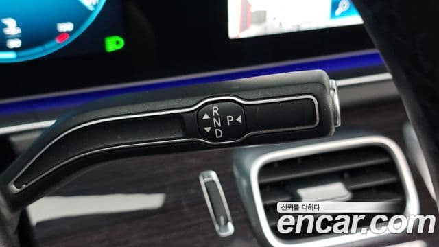 Mercedes-Benz GLE-Class 2021 — Photo 20/20