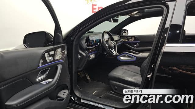 Mercedes-Benz GLE-Class 2021 — Photo 6/20