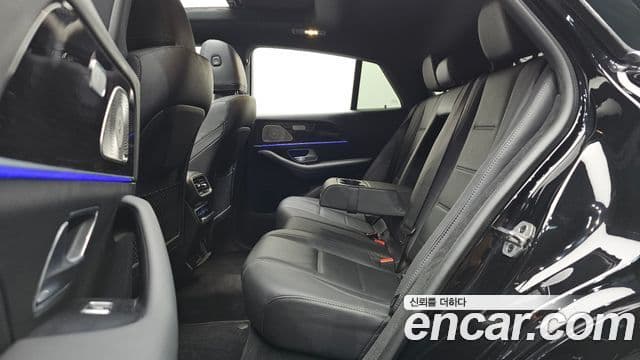 Mercedes-Benz GLE-Class 2021 — Photo 3/20