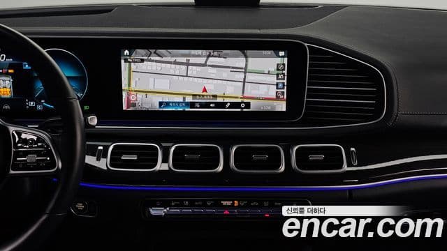 Mercedes-Benz GLE-Class 2021 — Photo 5/20