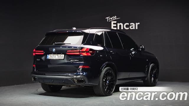 BMW X5 2023 — Фото 2/20