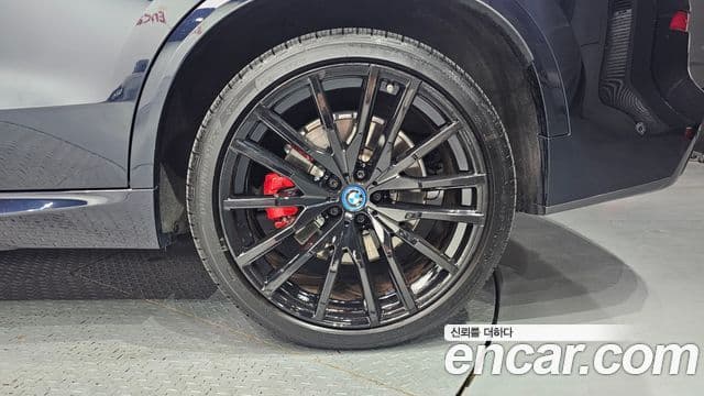 BMW X5 2023 — ფოტო 19/32