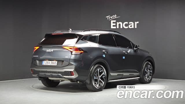 Kia Sportage 2022 — Фото 2/20