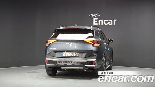 Kia Sportage 2022 — Фото 4/20