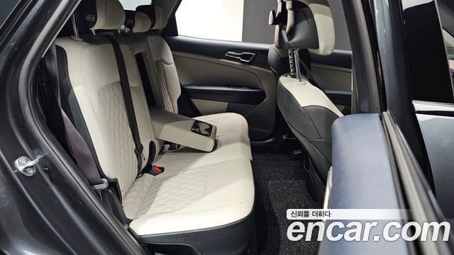 Kia Sportage 2022 — Фото 11/20