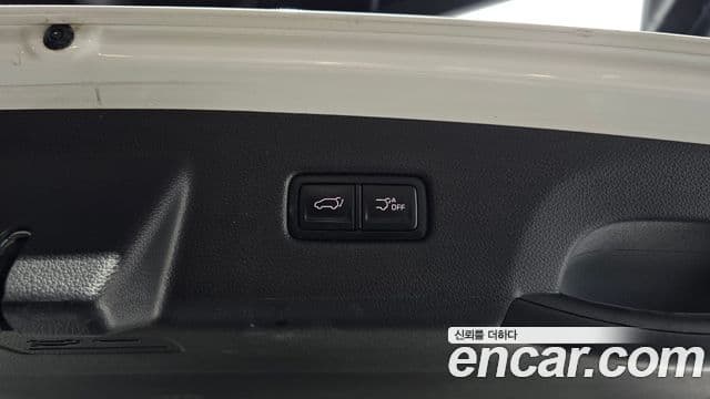 Kia Carnival 2022 — Şəkil 31/36