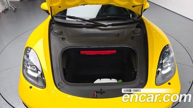 Porsche 718 Boxster 2021 — Photo 1/33