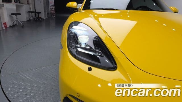 Porsche 718 Boxster 2021 — Photo 29/33