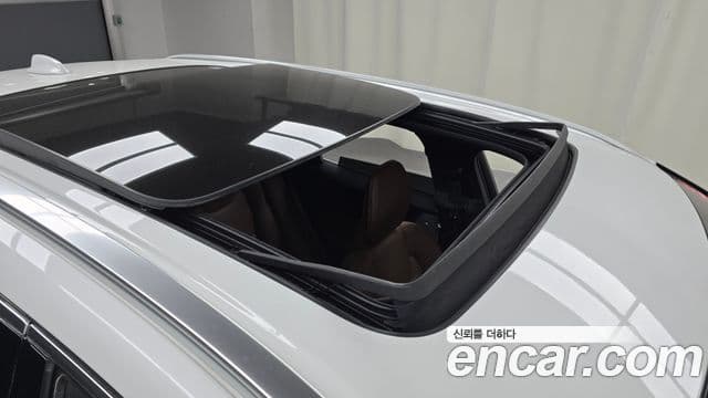 Volvo XC60 2021 — Şəkil 13/35