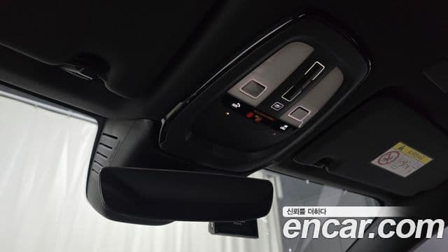 Volvo XC60 2021 — Şəkil 19/35
