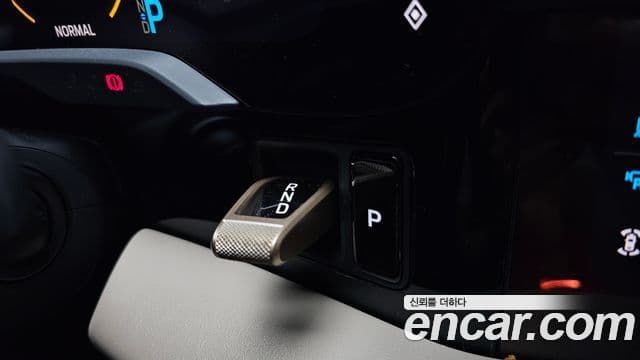 Porsche Taycan 2021 — Photo 30/34