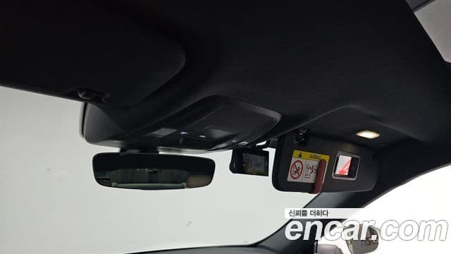 Porsche Taycan 2021 — Photo 4/34