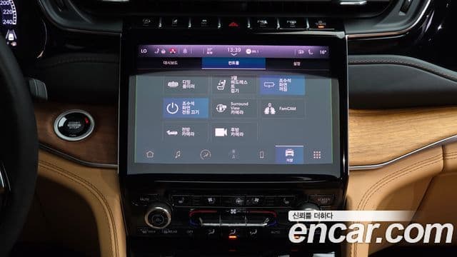 Jeep Grand Cherokee 2023 — Фото 14/20