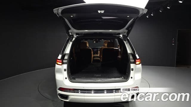Jeep Grand Cherokee 2023 — Фото 20/20