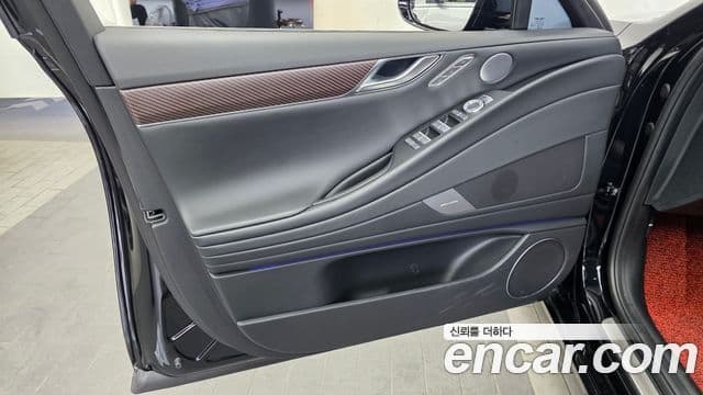 Genesis G80 2025 — Photo 15/34