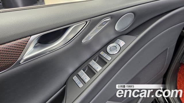 Genesis G80 2025 — Photo 13/34