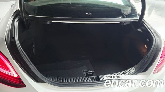 Mercedes-Benz C-Class 2021 — Фото 15/20