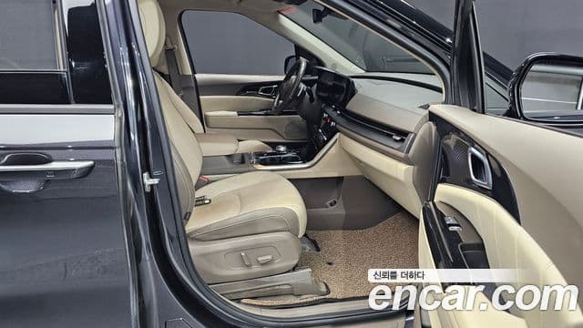 Kia Carnival 2022 — Фото 11/20