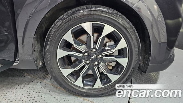 Kia Carnival 2022 — Photo 30/32