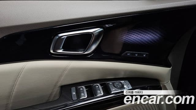 Kia Carnival 2022 — Photo 32/32