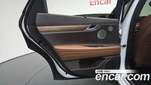 Genesis G80 2023 — Şəkil 40/42