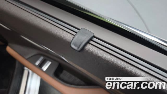 Genesis G80 2023 — Şəkil 41/42