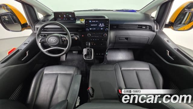 Hyundai Staria 2023 — Фото 7/20