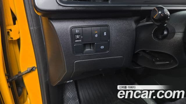 Hyundai Staria 2023 — Фото 19/20