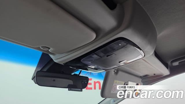 Hyundai Staria 2023 — Photo 20/34